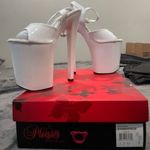 Pleaser XTM 809 Patent White size 7